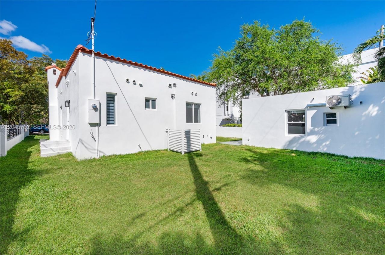 817 Columbus Blvd, Unit 817, Coral Gables, FL 33134 Photo