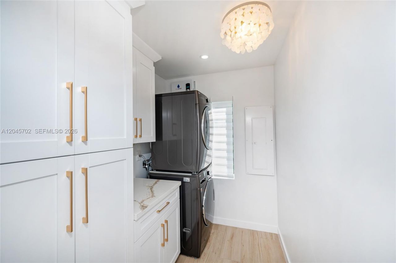 817 Columbus Blvd, Unit 817, Coral Gables, FL 33134 Photo
