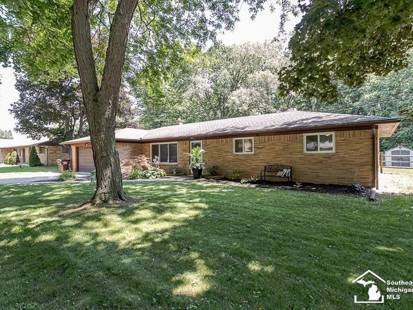 9804 Pamela Street, Temperance, MI 48182