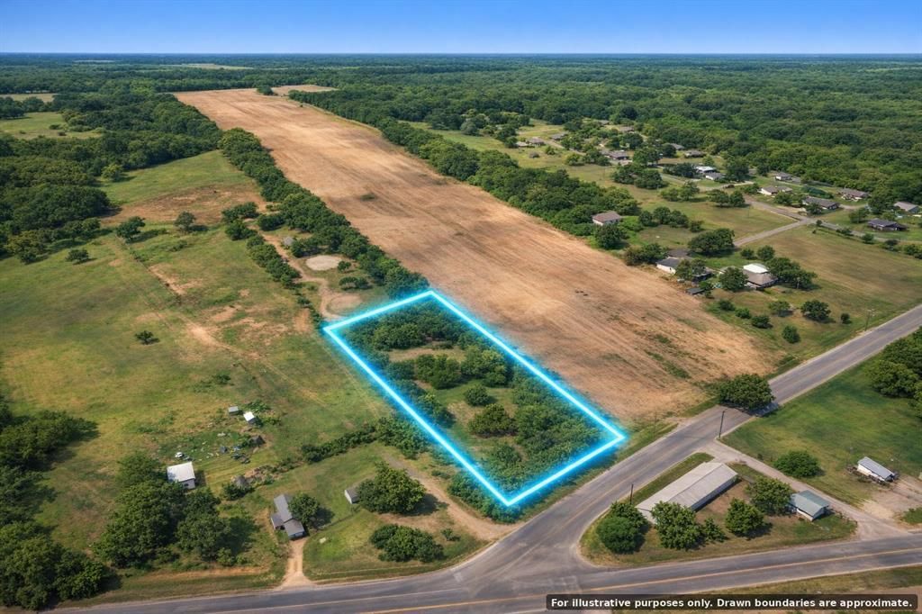 2228 E College Street, Athens, TX 75751 Main Photo