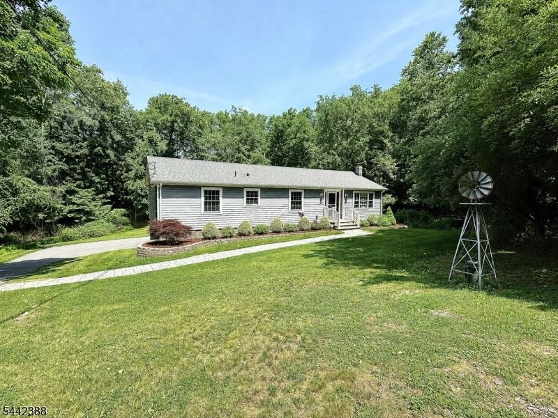 13 Deer Run, Fredon, NJ 07860 Main Photo