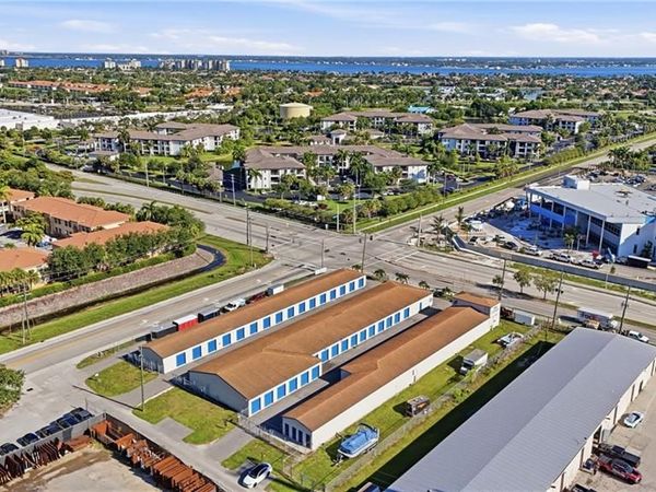 15415 Pine Ridge RD , FORT MYERS, FL 33908