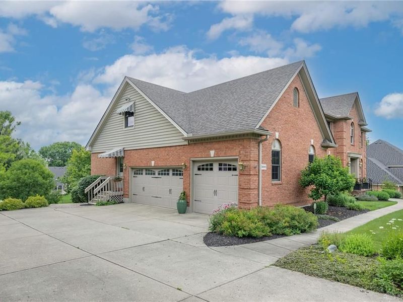 2892 Stone Mill Court, Beavercreek, OH 45434 Photo 2