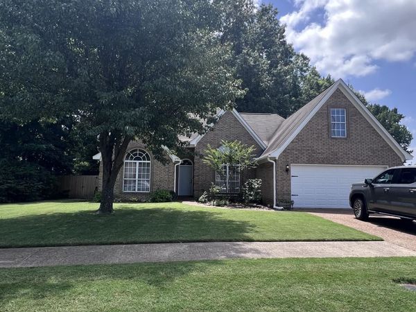 11779 VILLAGE CENTER ST, Arlington, TN 38002