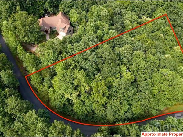 724 Streamside Drive, Arden, NC 28704