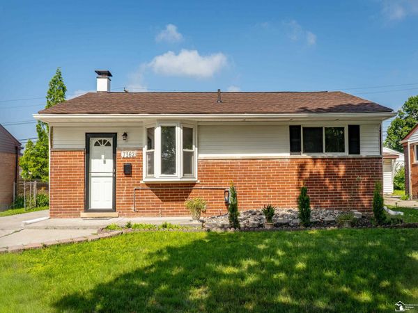 7362 Elm Street, Taylor, MI 48180