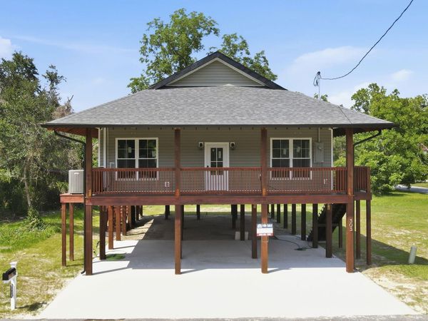 303 E Jones Street, Trenton, NC 28585