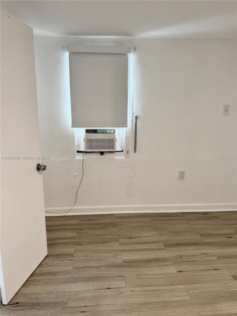 227 SW 26th Rd , Unit Rear, Miami, FL 33129 Photo