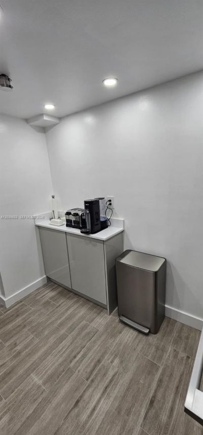 17600 N Bay Rd , Unit N906, Sunny Isles Beach, FL 33160 Photo
