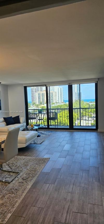 17600 N Bay Rd , Unit N906, Sunny Isles Beach, FL 33160 Photo