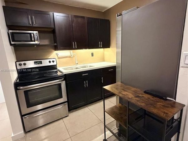 2715 Tigertail Ave, Unit 109, Miami, FL 33133
