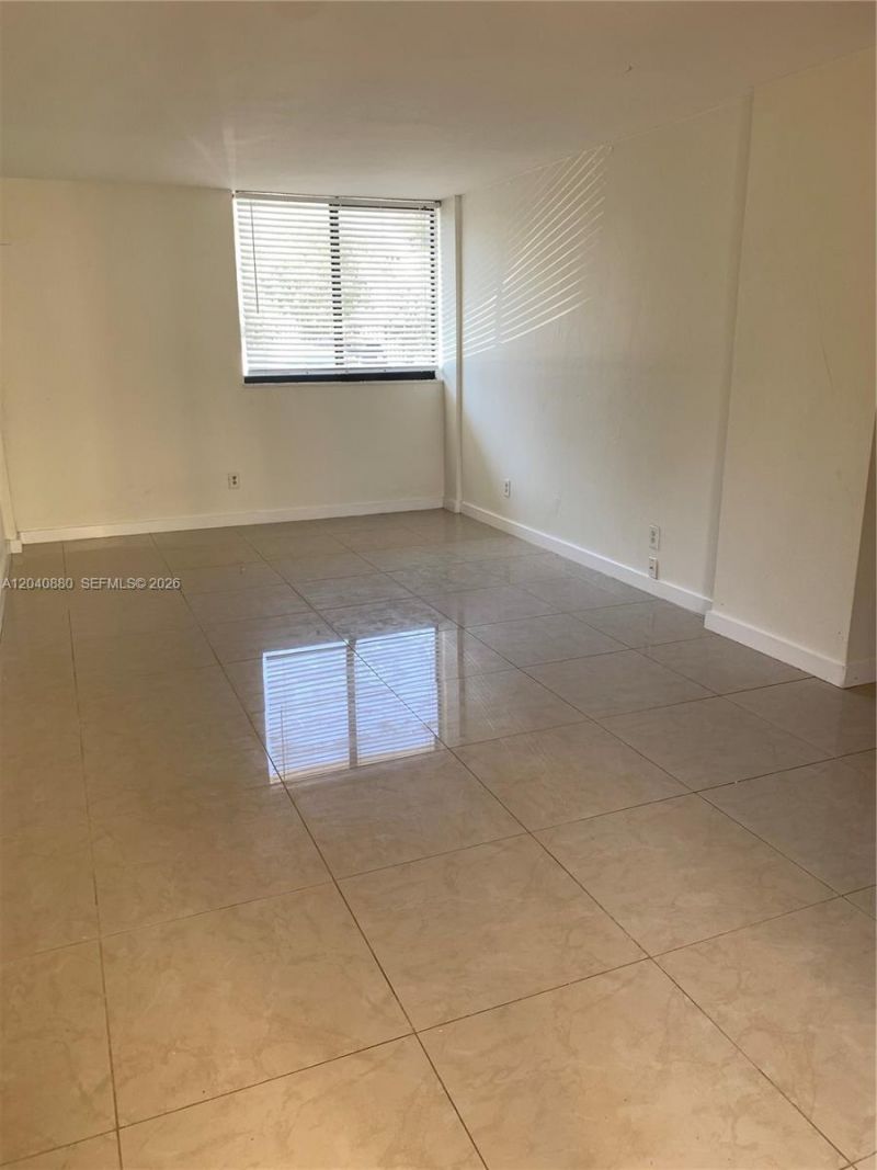 2715 Tigertail Ave, Unit 109, Miami, FL 33133 Photo