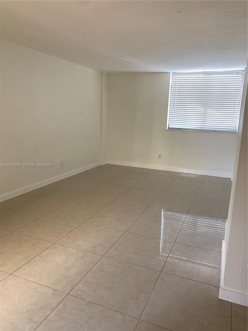 2715 Tigertail Ave, Unit 109, Miami, FL 33133 Photo