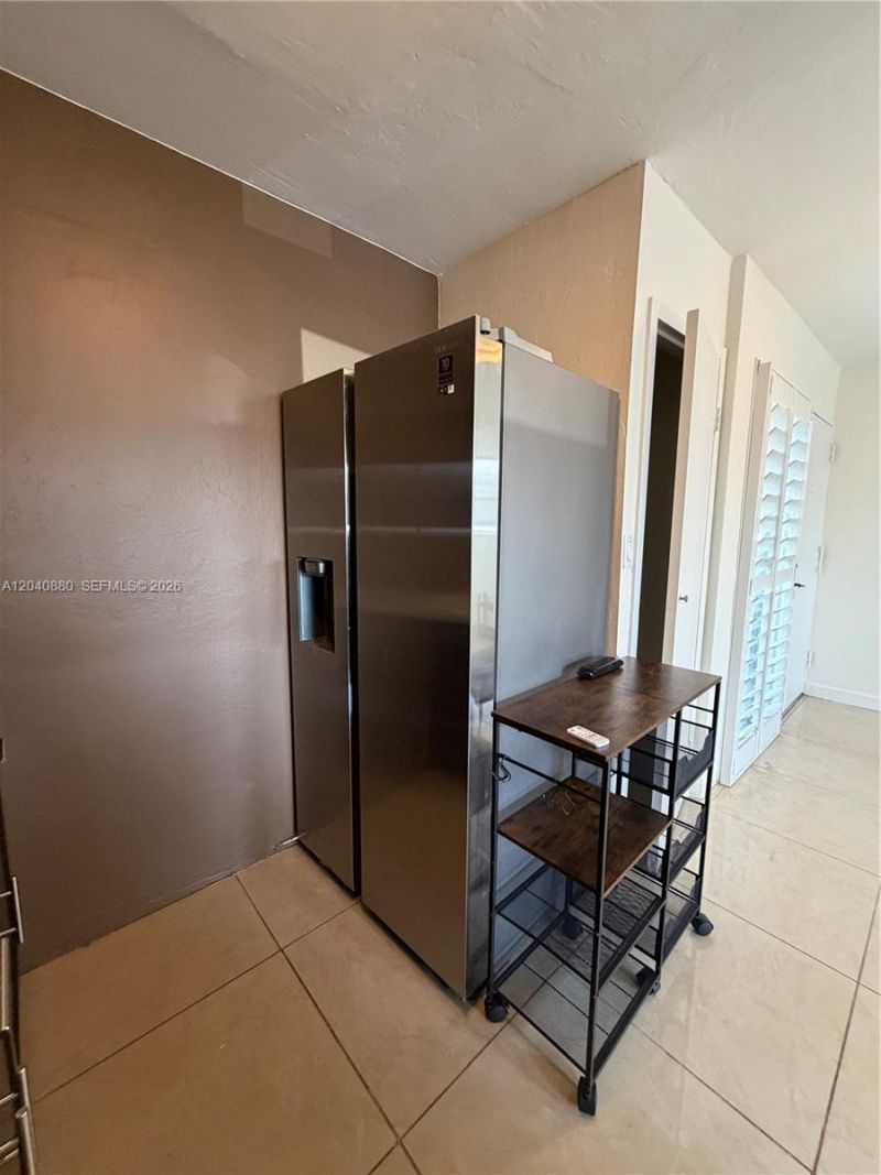 2715 Tigertail Ave, Unit 109, Miami, FL 33133 Photo