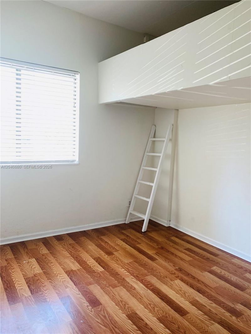 2715 Tigertail Ave , Unit 109, Miami, FL 33133 Photo