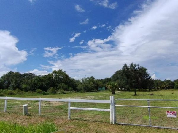 18611 NW 304 st , Okeechobee, FL 34972