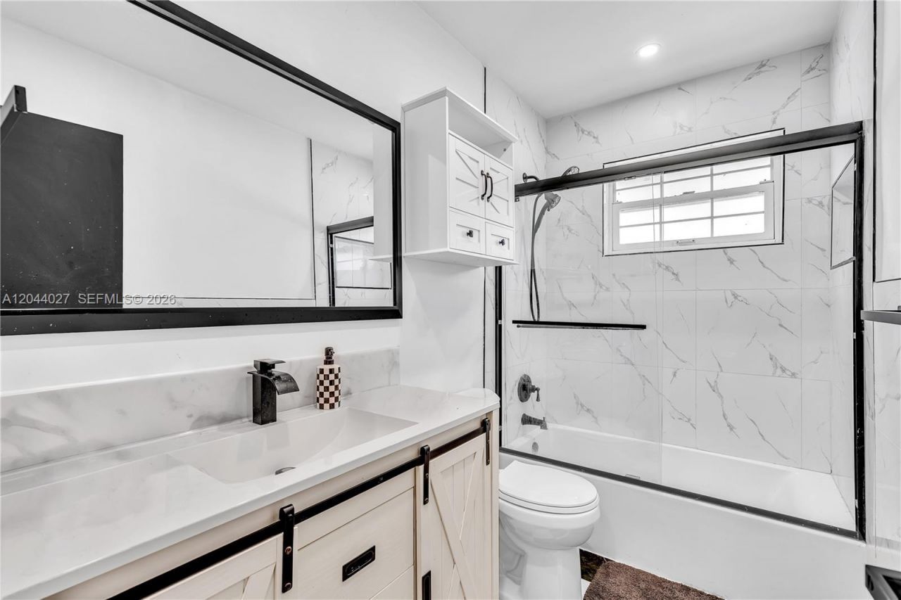 1808 NW 3rd Ct, Fort Lauderdale, FL 33311 Photo
