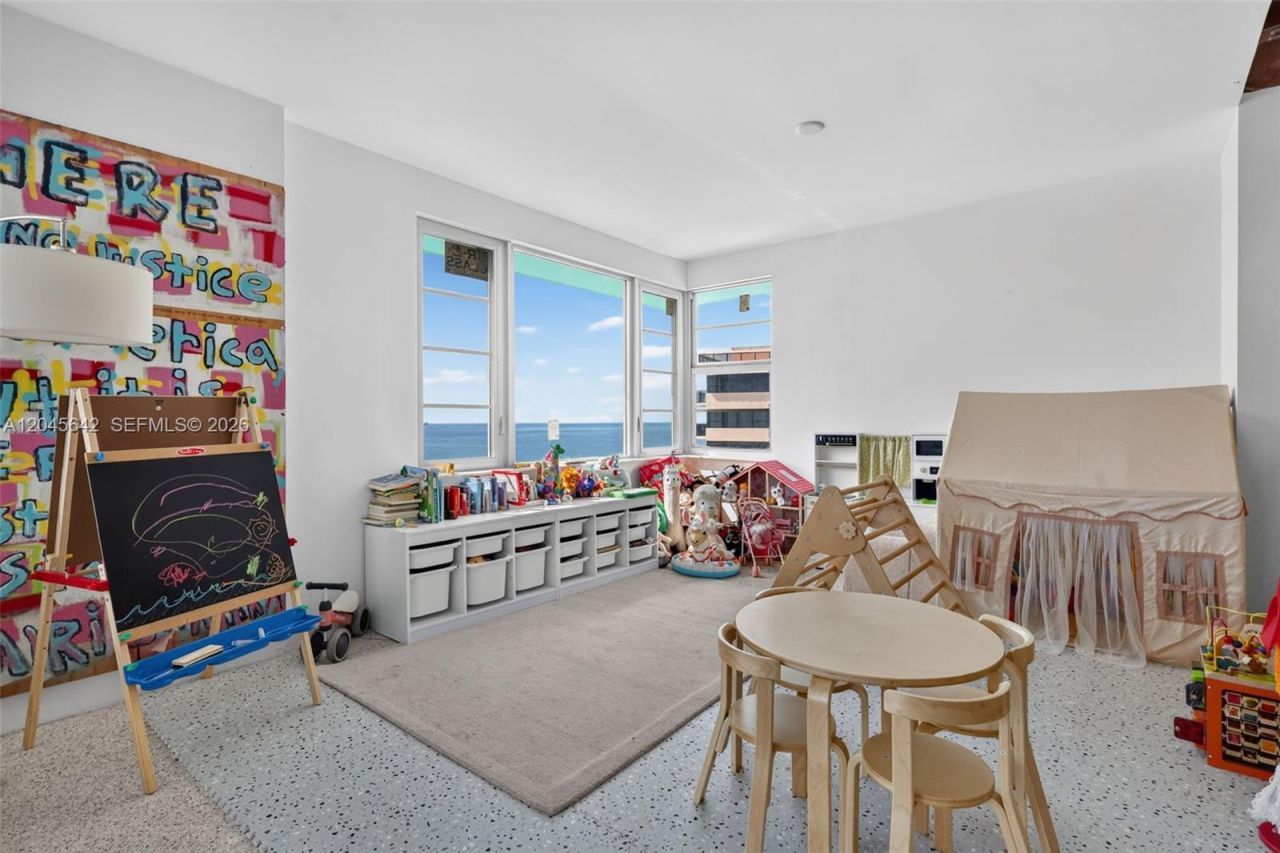 5255 Collins Ave , Unit 12E, Miami Beach, FL 33140 Photo
