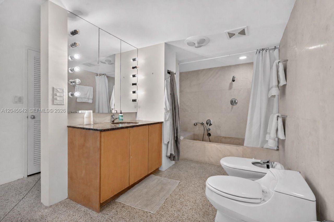 5255 Collins Ave , Unit 12E, Miami Beach, FL 33140 Photo