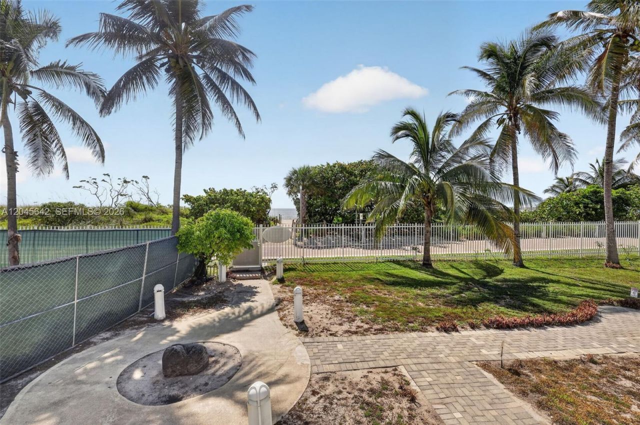 5255 Collins Ave , Unit 12E, Miami Beach, FL 33140 Photo