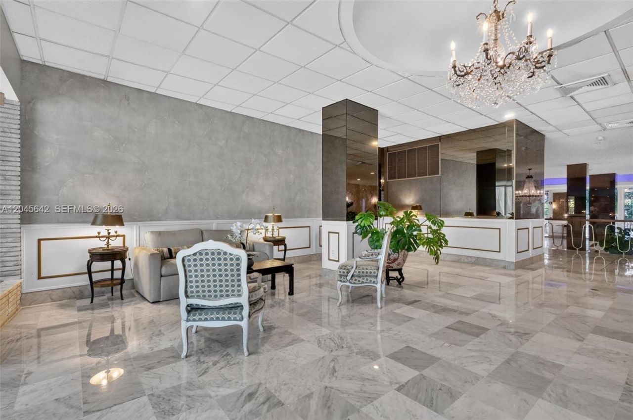 5255 Collins Ave , Unit 12E, Miami Beach, FL 33140 Photo