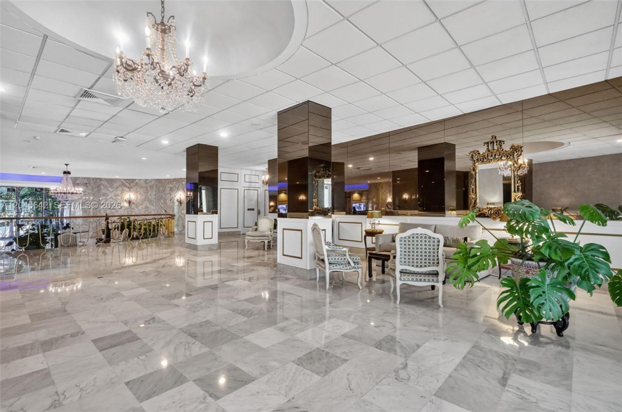 5255 Collins Ave , Unit 12E, Miami Beach, FL 33140 Photo