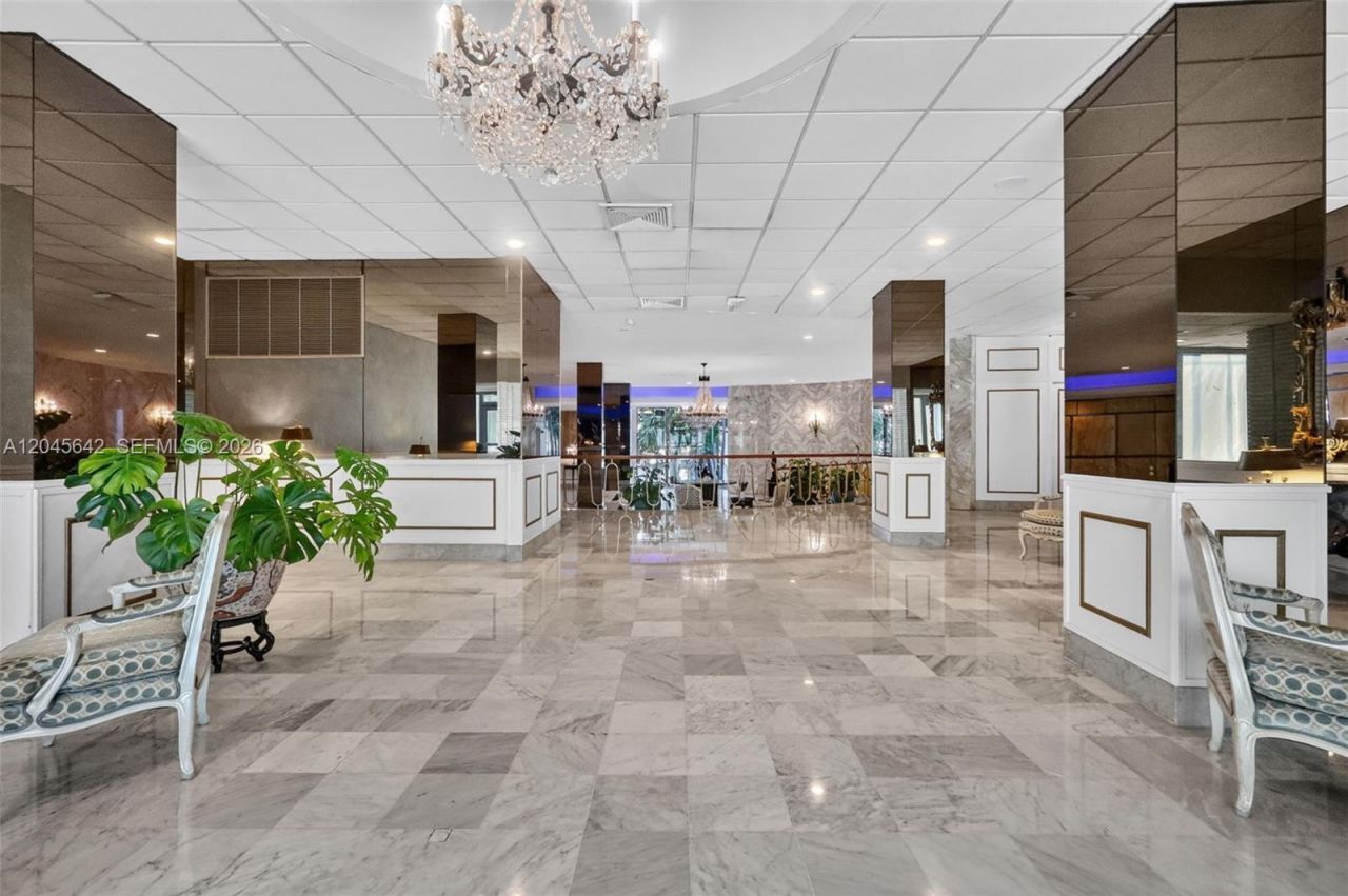 5255 Collins Ave , Unit 12E, Miami Beach, FL 33140 Photo