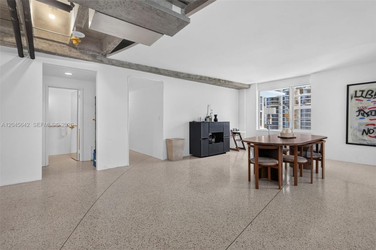 5255 Collins Ave , Unit 12E, Miami Beach, FL 33140 Photo