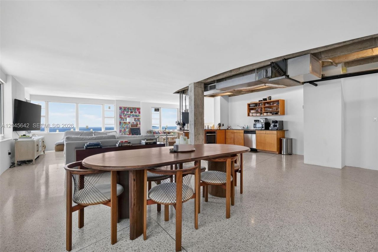 5255 Collins Ave , Unit 12E, Miami Beach, FL 33140 Photo