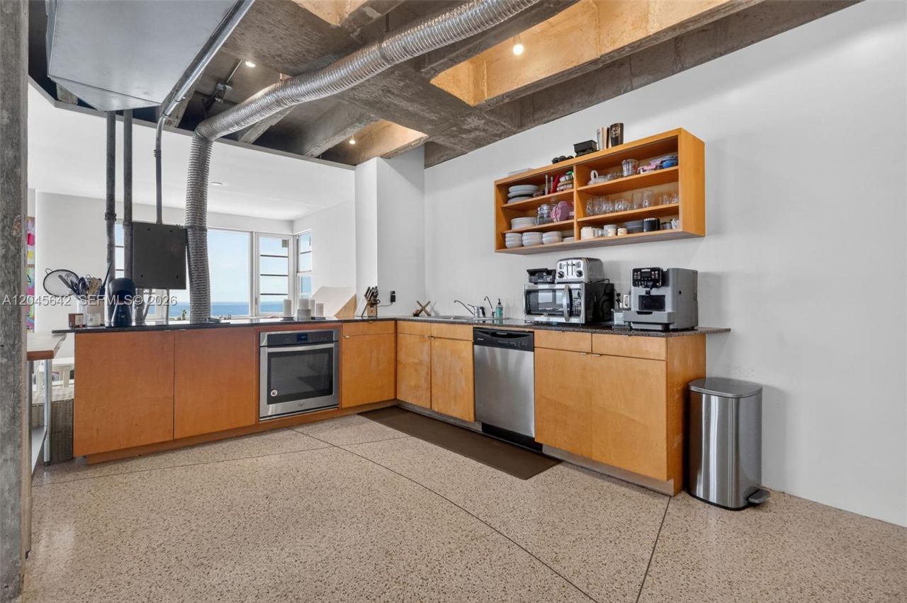 5255 Collins Ave , Unit 12E, Miami Beach, FL 33140 Photo