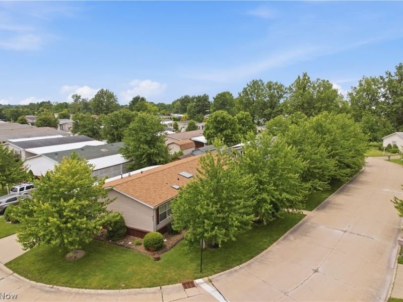 445 Pin Oak Circle, Elyria, OH 44035 Photo 24