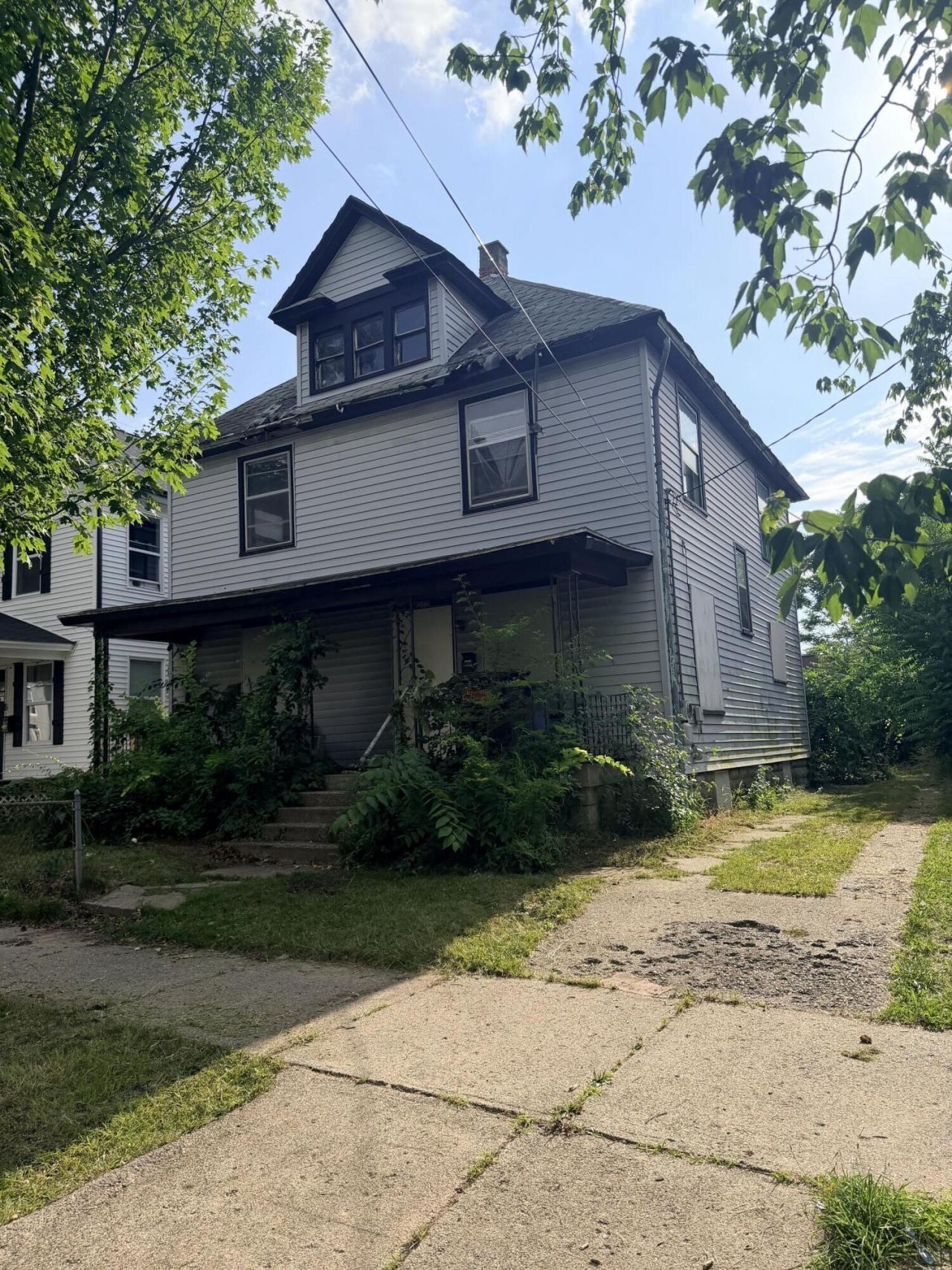655 Dolbee Avenue Se, Grand Rapids, MI 49506 Main Photo