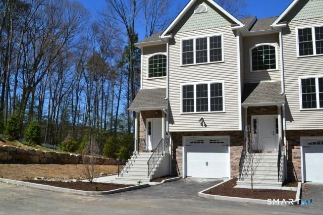 18 Oak Branch, Unit 18, Brookfield, CT 06804 Main Photo