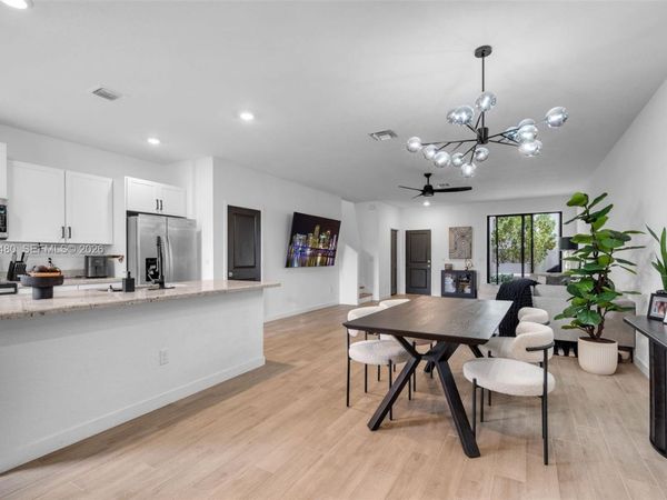 387 NW 17th St , Fort Lauderdale, FL 33311