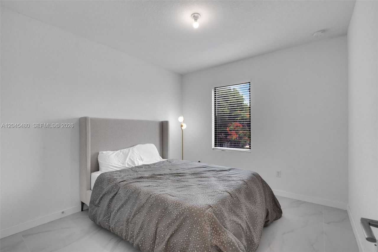 387 NW 17th St , Fort Lauderdale, FL 33311 Photo