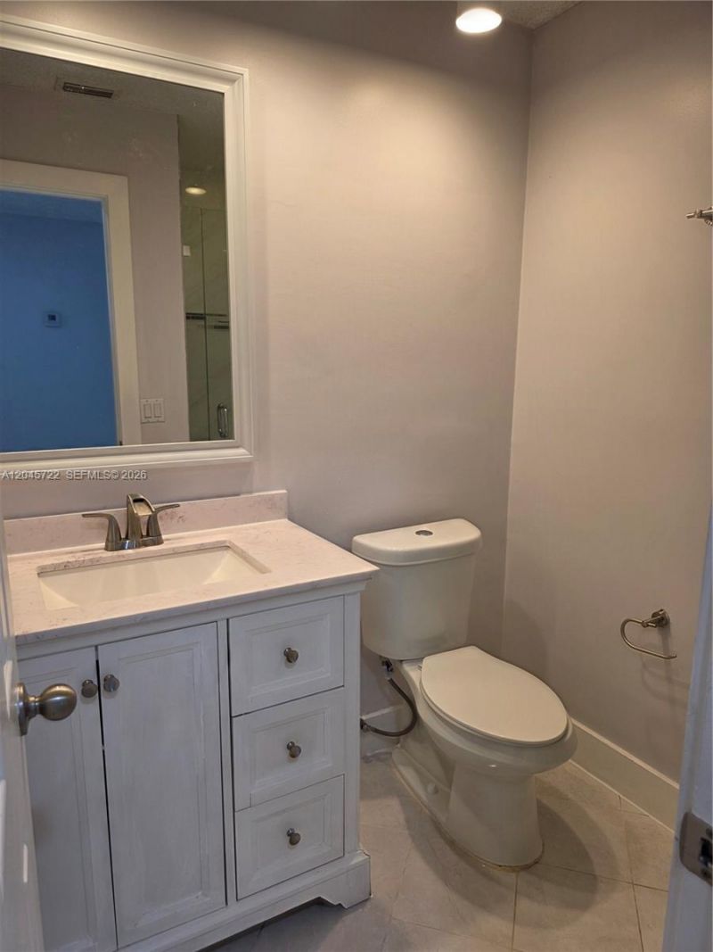 6119 NW 171st St , Unit 6116, Hialeah, FL 33015 Photo