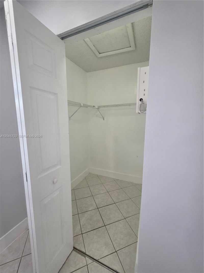6119 NW 171st St , Unit 6116, Hialeah, FL 33015 Photo