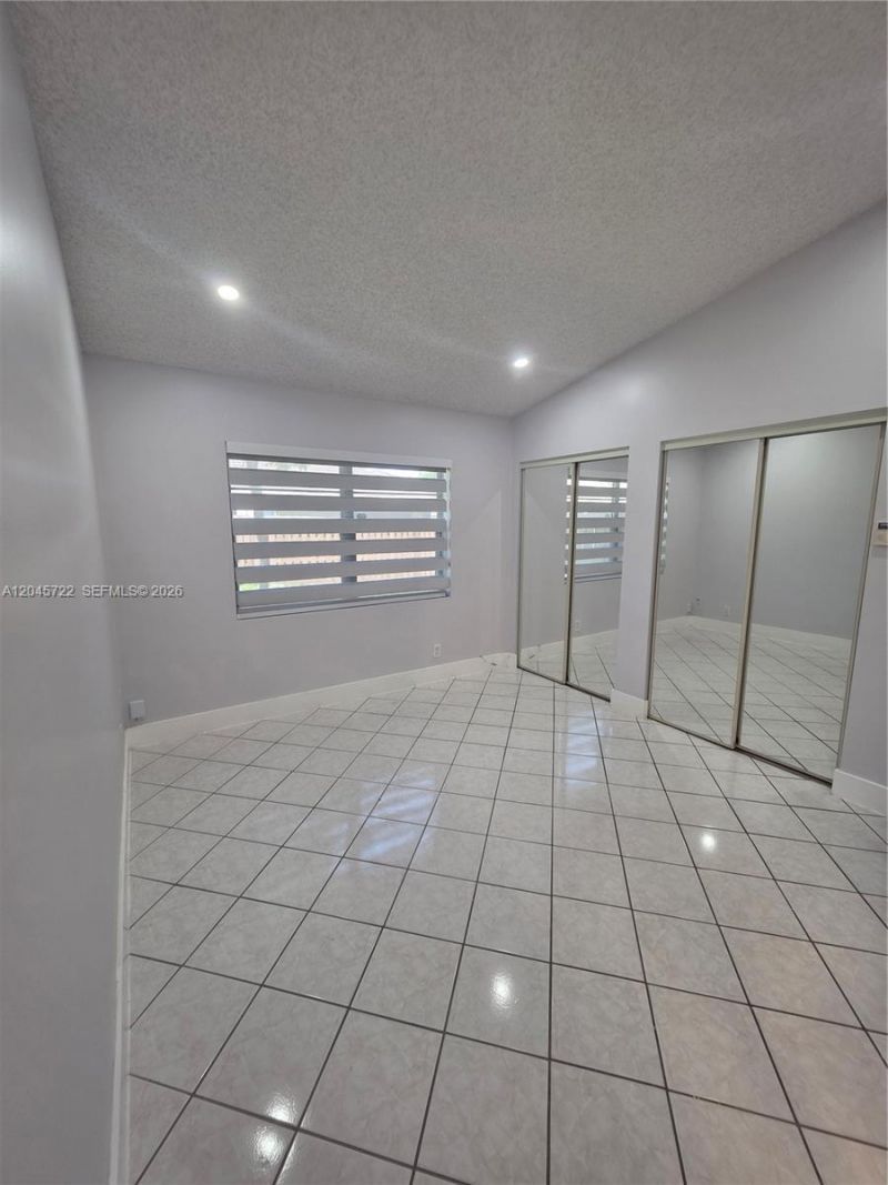 6119 NW 171st St , Unit 6116, Hialeah, FL 33015 Photo