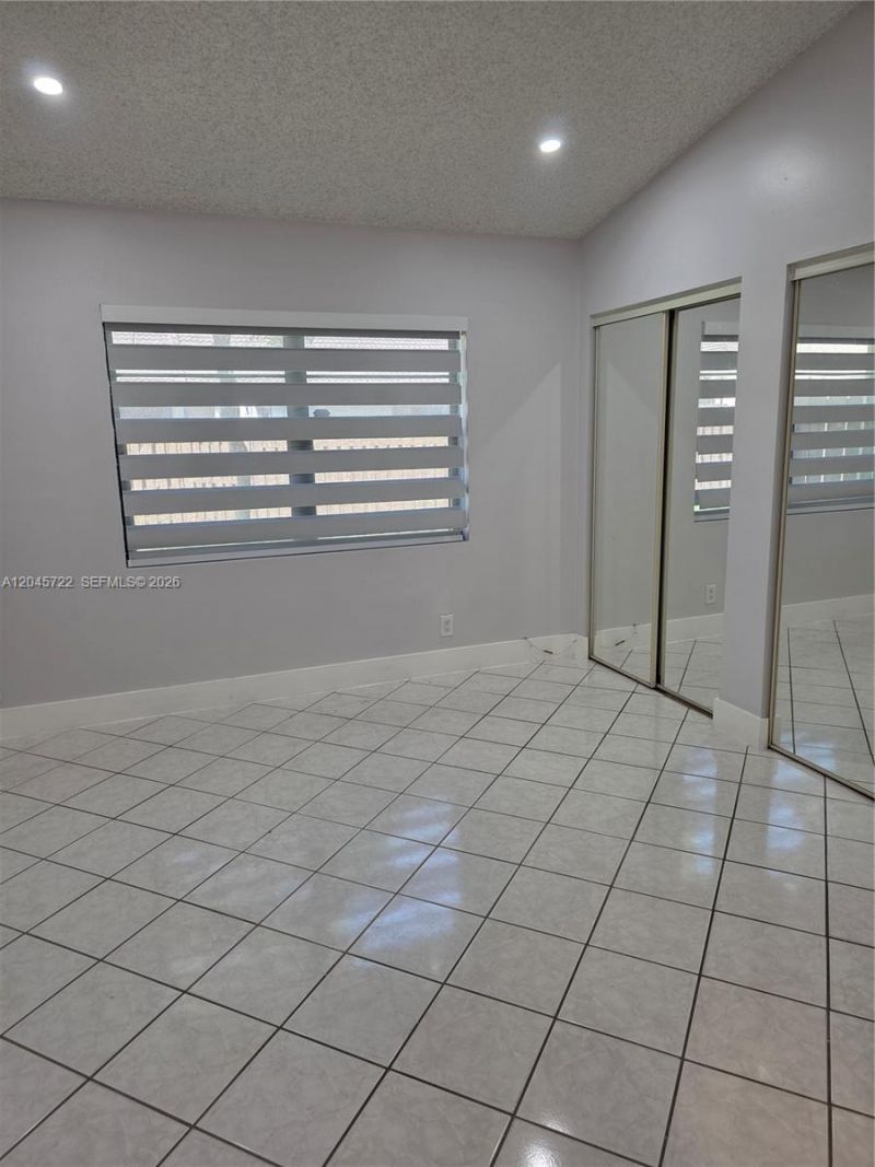6119 NW 171st St , Unit 6116, Hialeah, FL 33015 Photo