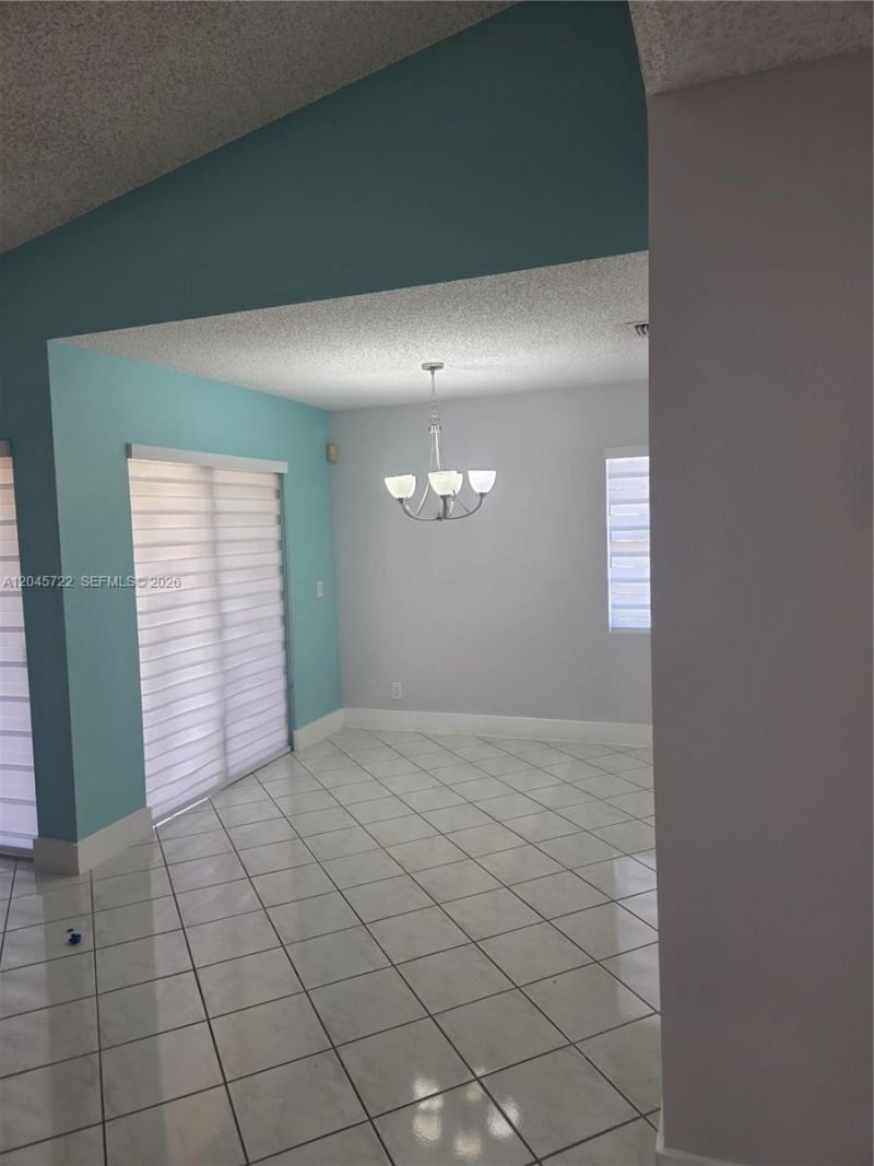 6119 NW 171st St , Unit 6116, Hialeah, FL 33015 Photo