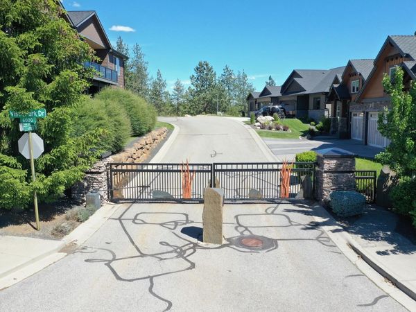 9013/9011 E Sunview Ln Ln, Spokane, WA 99217