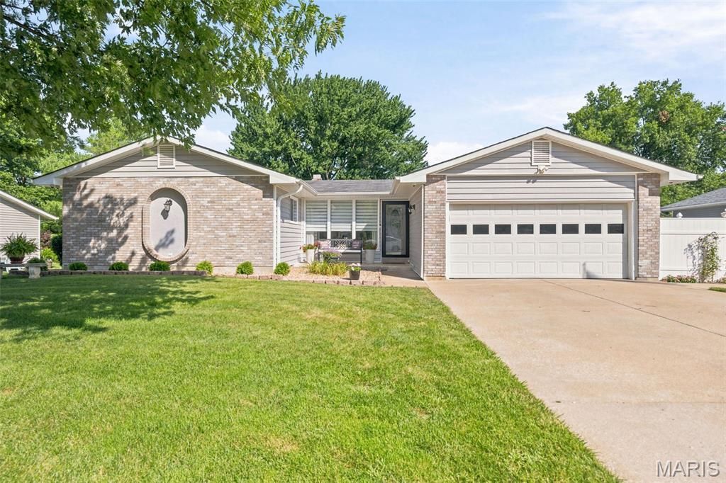 75 Park Charles Boulevard, Saint Peters, MO 63376 Main Photo