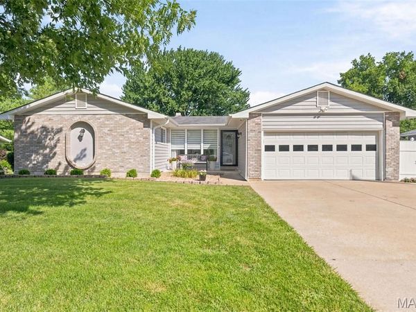 75 Park Charles Boulevard, St Peters, MO 63376