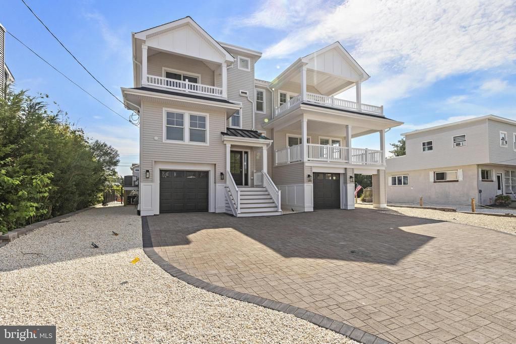 354 W 11th Street, Ship Bottom, NJ 08008 Main Photo