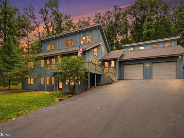 17 MAPLEWOOD ROAD , BERWICK, PA 18603