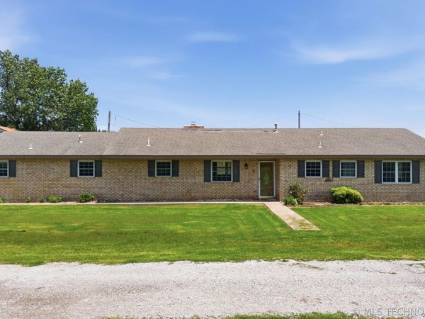 17608 N 161st East Avenue , Oologah, OK 74053