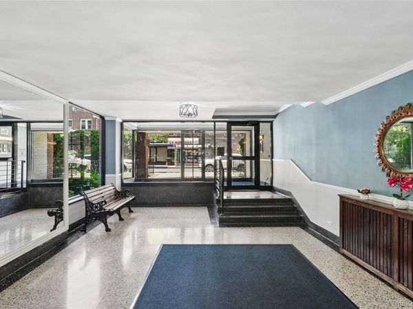 3305 90 Street, Unit 2D, Jackson Heights, NY 11372