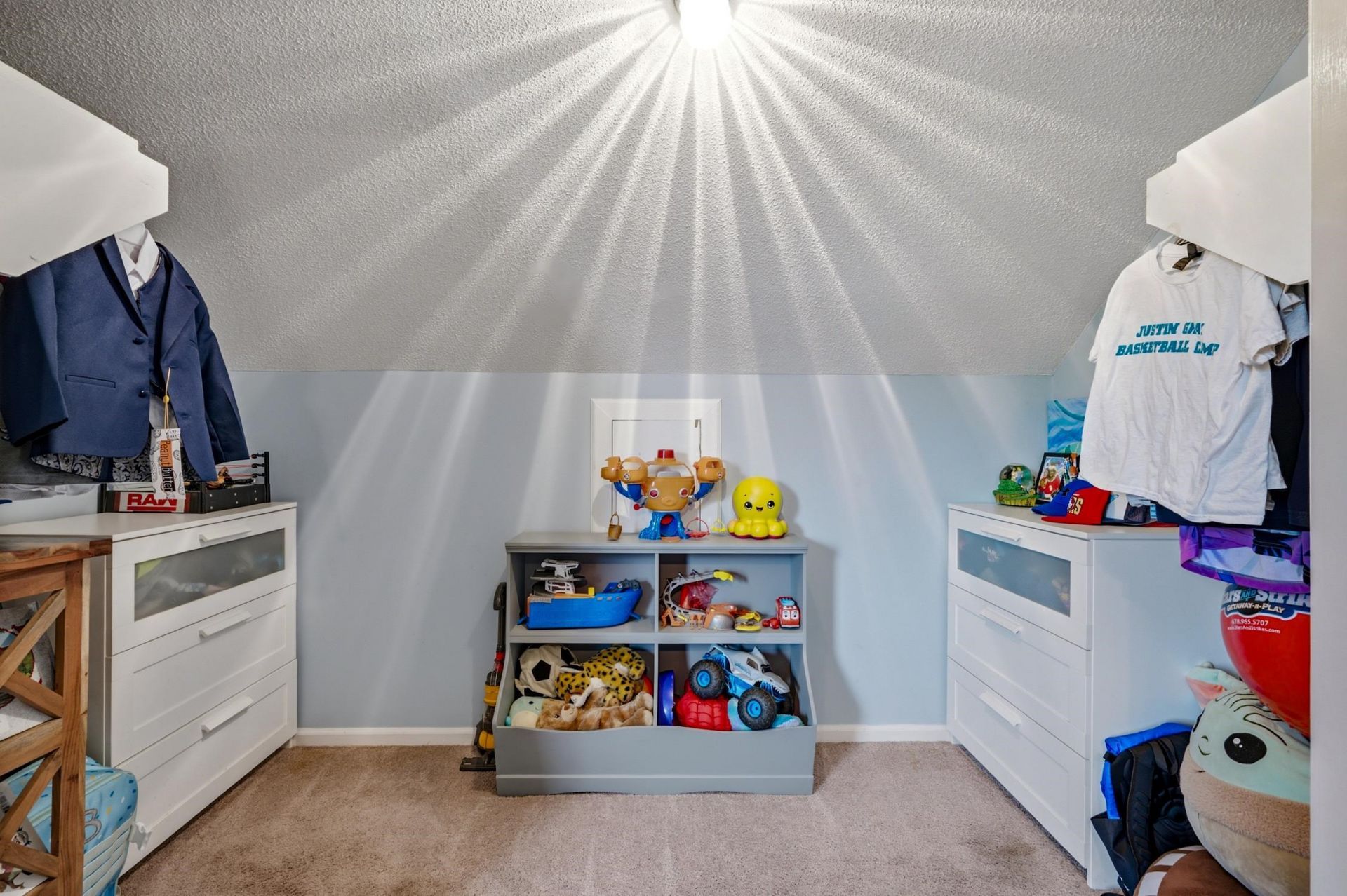 1609-c Edge Dr.  Photo 12