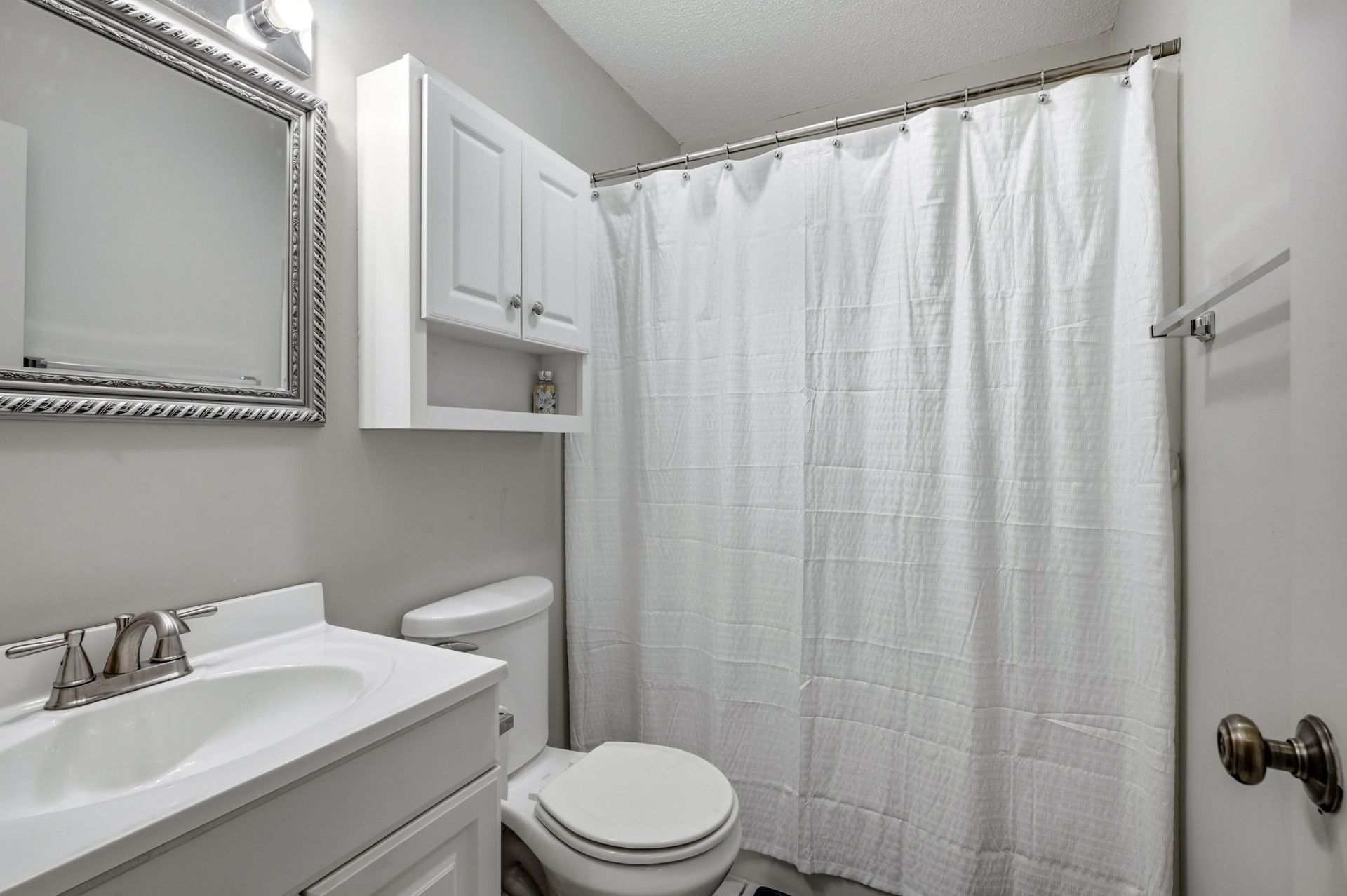 1609-c Edge Dr.  Photo 13