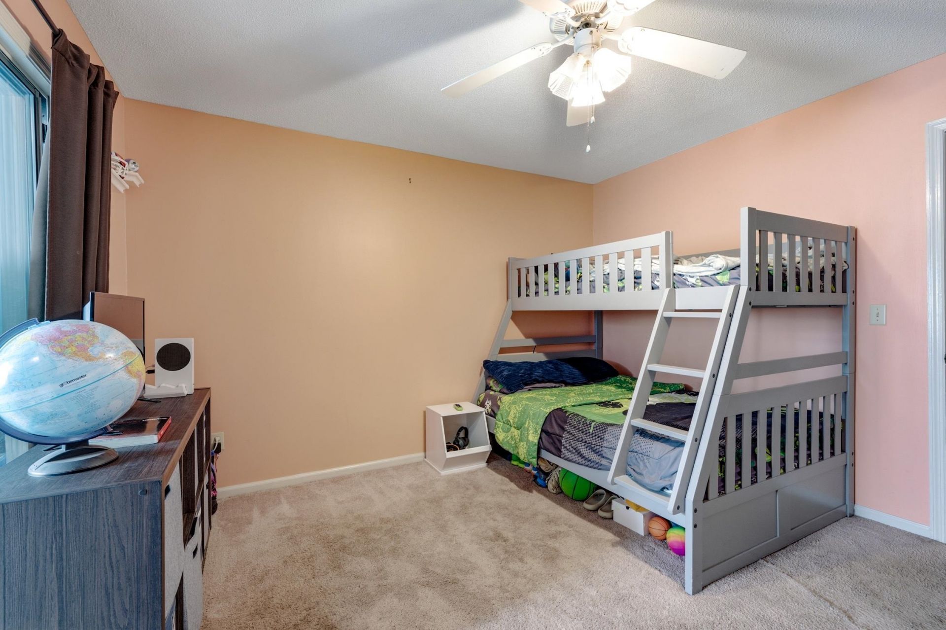 1609-c Edge Dr.  Photo 14